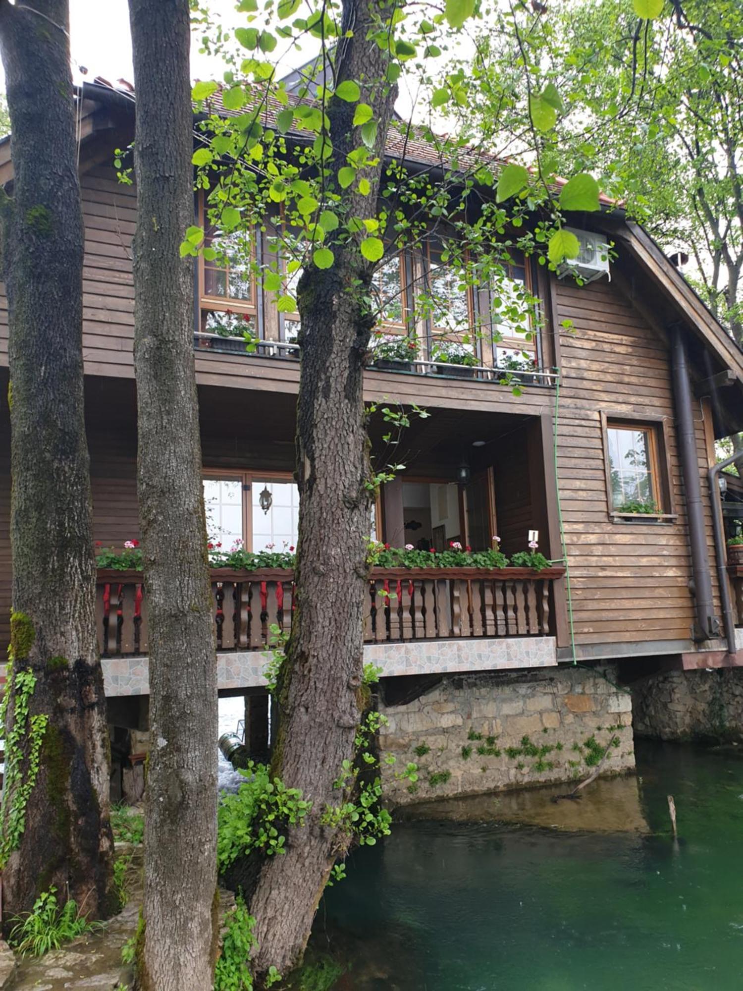 Apartments Mlin Bihać Екстериор снимка